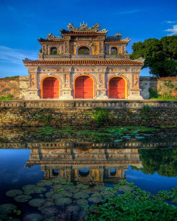 Grand Vietnam Panorama: Complete North to South