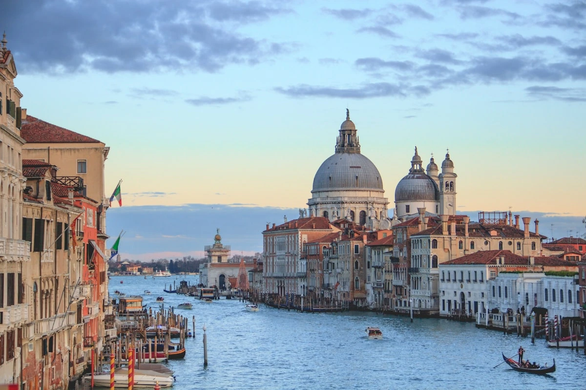 Splendid Swiss and Italy Tour Package