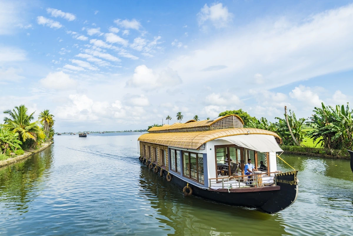 4N 5D Kerala Honeymoon Package