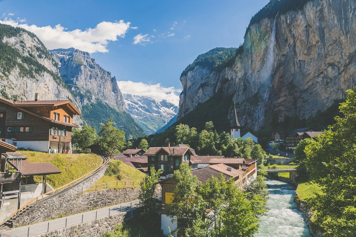 Switzerland: Alpine Elegance & Timeless Landscapes